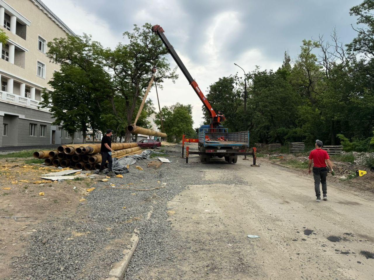 Тульские рабочие продолжают работы в Мариуполе