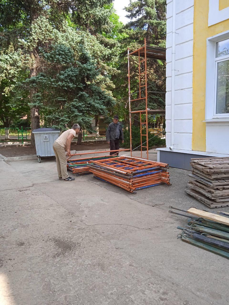 Камчатский край приступил к 3-му этапу строительно-монтажных работ в одной из школ городского округа Дебальцево
