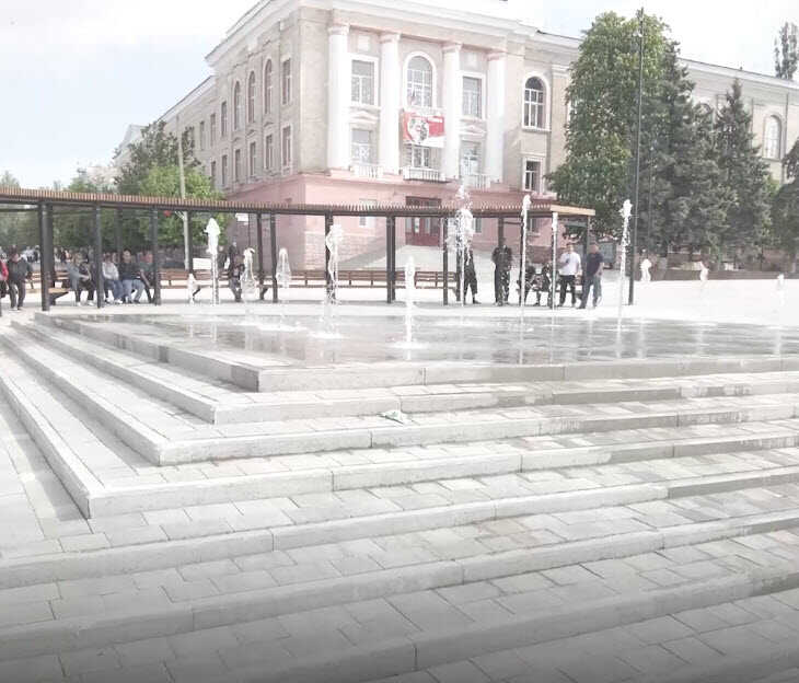 Амурская область завершила ремонт центральной площади Амвросиевки