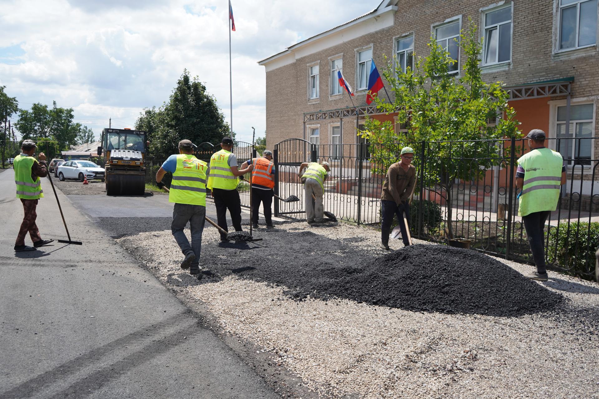 В Червонопартизанске завершен текущий ремонт трех автодорог