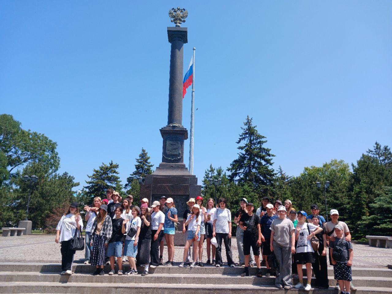 Школьники из Дебальцево отдыхают в Краснодарском крае при поддержке Хабаровского края