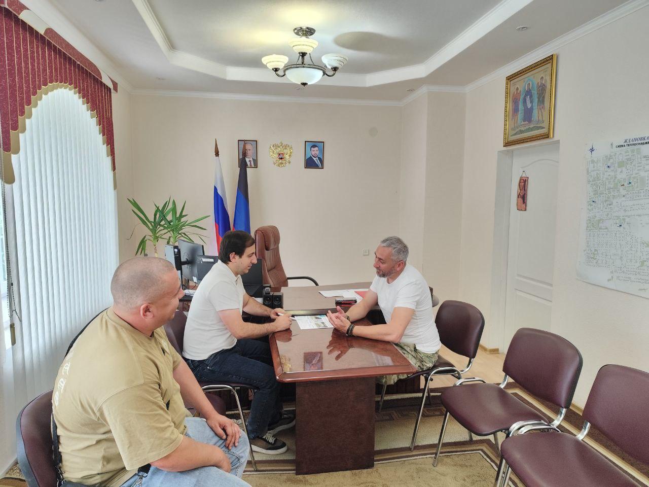 Аварийщики из Магадана помогут подготовить Ждановку к осенне-зимнему периоду 2025-2026 гг.