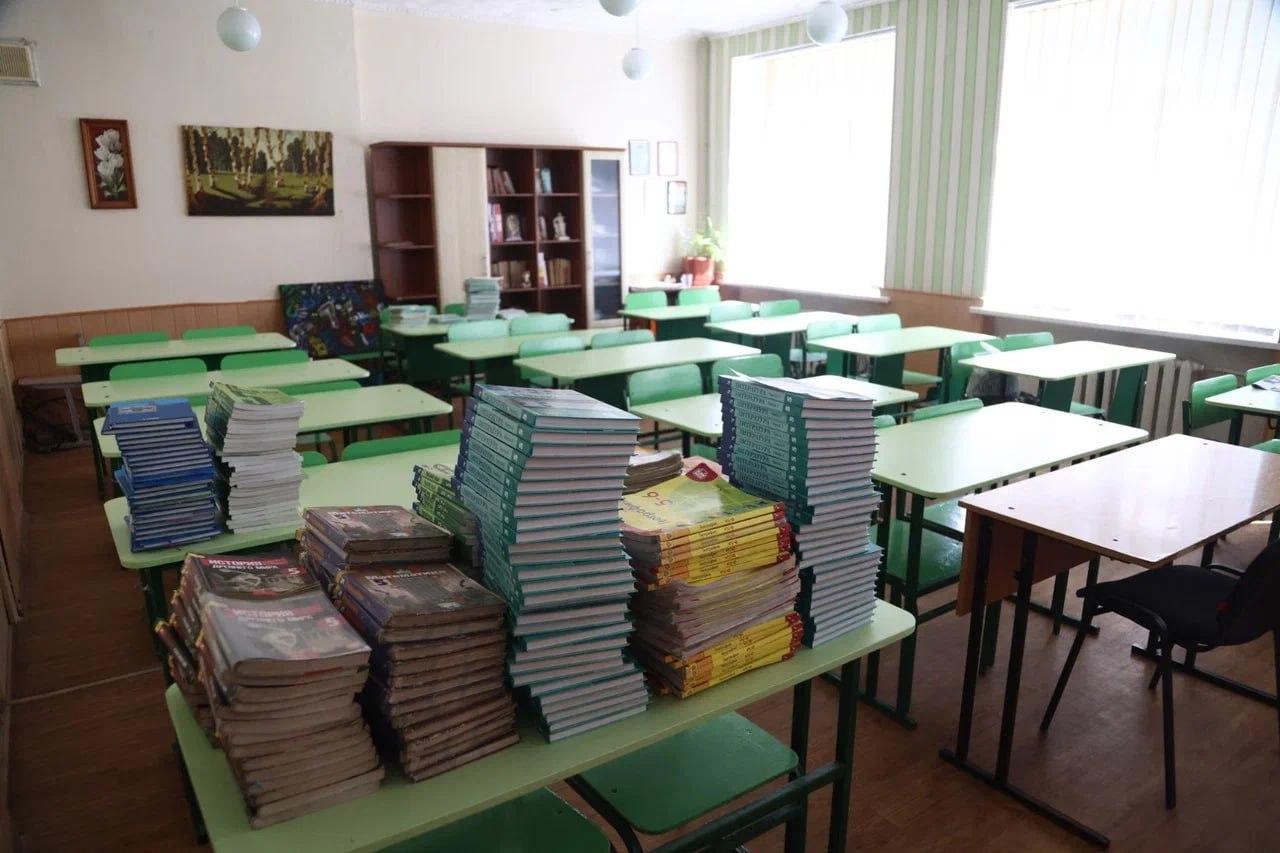 Вологодчина отправит 19 тысяч учебников в школы и колледжи Алчевска