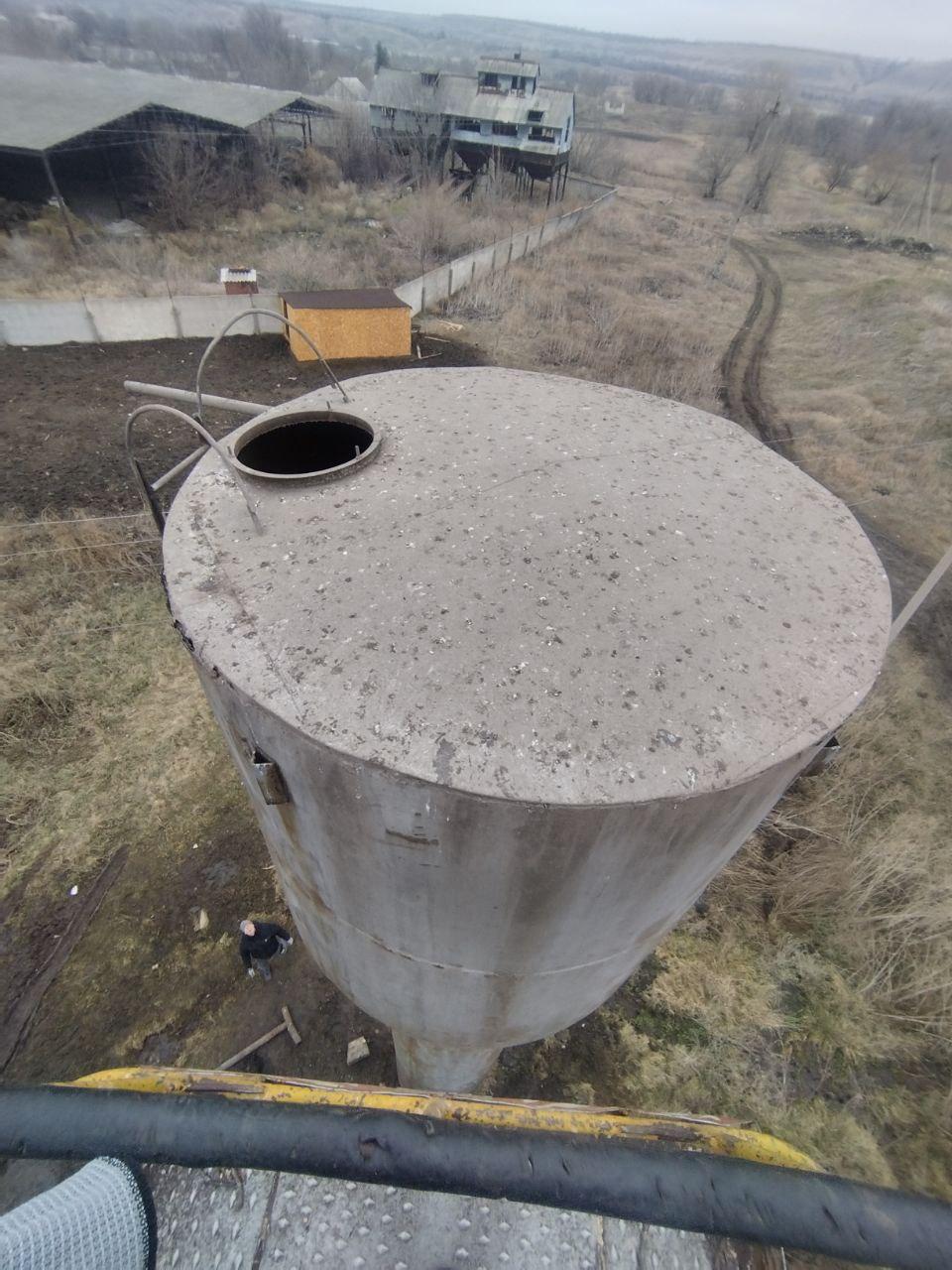 Аварийщики Удмуртии оказывают помощь по устранению повреждений водонапорной башни