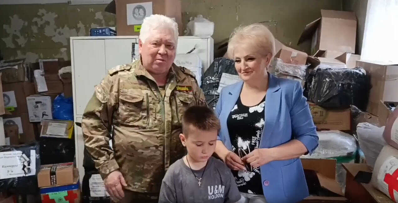 Свердловские волонтеры доставили гумпомощь в больницу Донецка